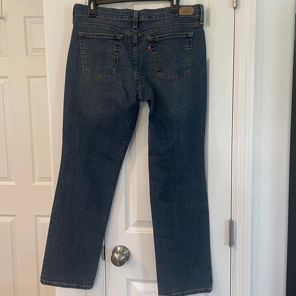 Levi's Women's Straight-Leg Jeans - Blue Wash in size 10 - Picture 5 of 7
